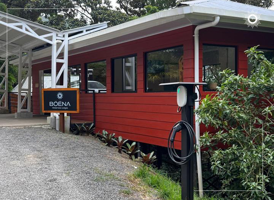 Böëna Inaugurates New EV Charging Stations
at both Monteverde Eco-Lodges